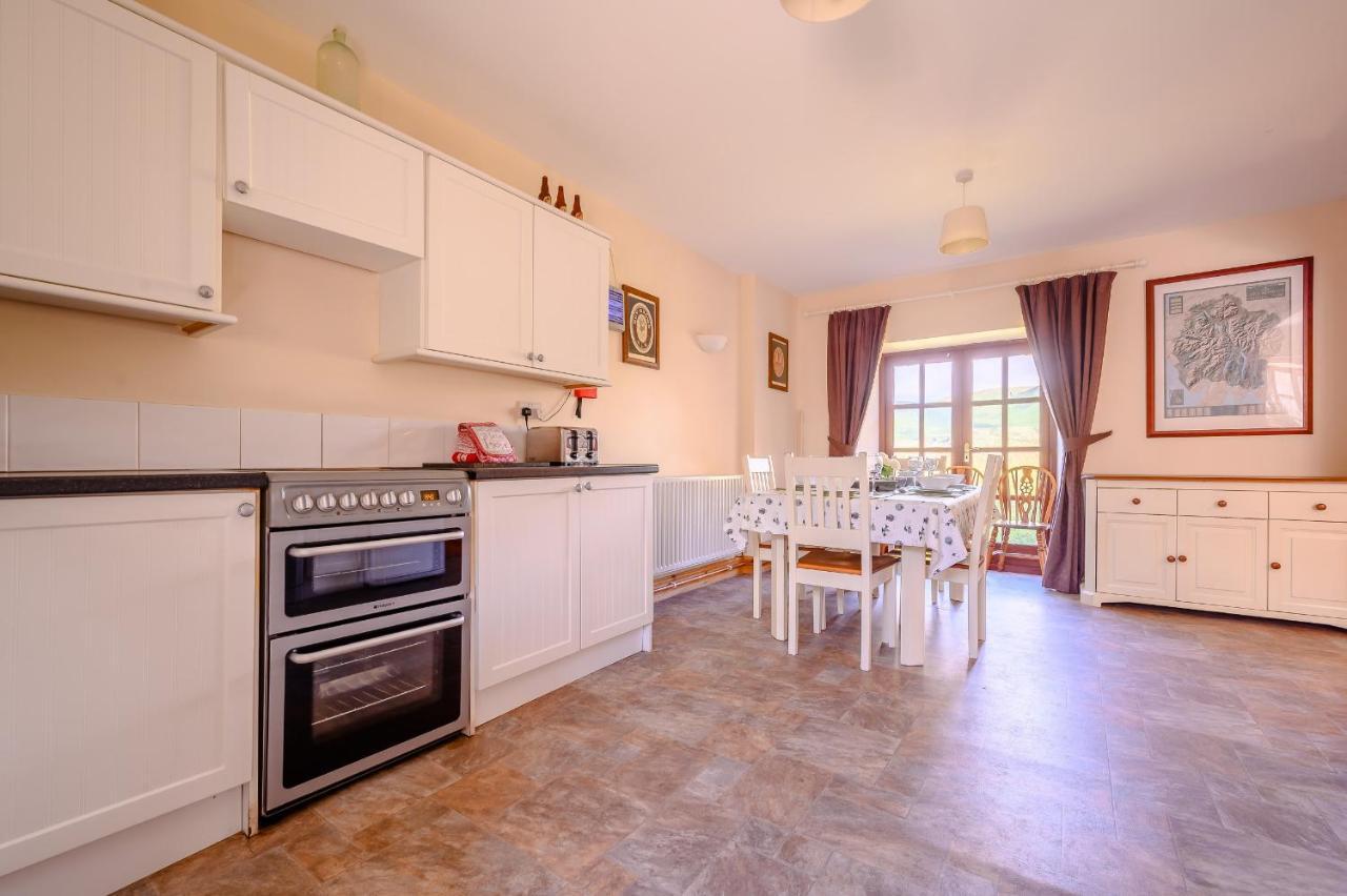 מילום Tower Cottage מראה חיצוני תמונה