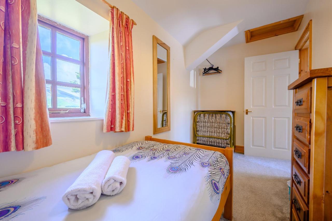 מילום Tower Cottage מראה חיצוני תמונה
